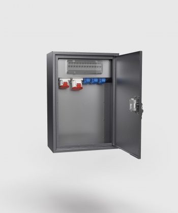 5623E Wandverteiler mit CEE und Schuko Steckdosen Tür offen Farbe DB703