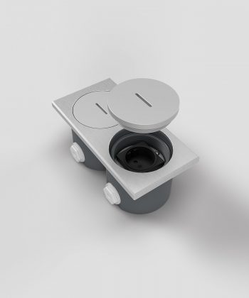 Bodensteckdose 7602A für den Aussenbereich ein Deckel offen