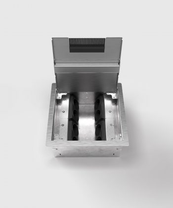 Hohlbodentank 8508E Deckel offen mit Kabelauslass Bürste Ansicht frontal