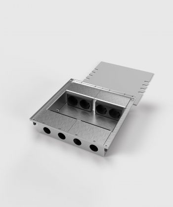 Bodentank 8808A mit 8 Steckdosen Deckel abgelegt mit Kabelauslässen