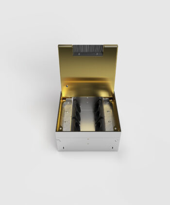 Bodentank 8908MB mit 8 Schuko Steckdosen Deckel und Rahmen aus Messing Deckel offen