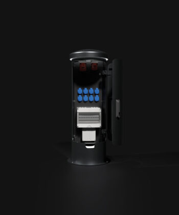 Energiesäule ESP24-2-7-L mit 8 Schuko Steckdosen und 2x CEE im Dunkeln beleuchtet Tür offen